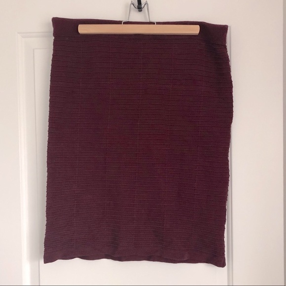 Loft Maroon Pencil Skirt - Picture 1 of 3